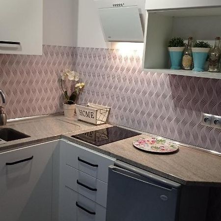 Maly Apartamencik Teo Rewal Exterior foto