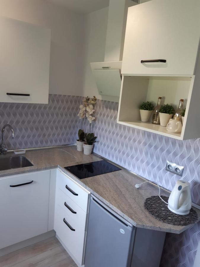 Maly Apartamencik Teo Rewal Exterior foto