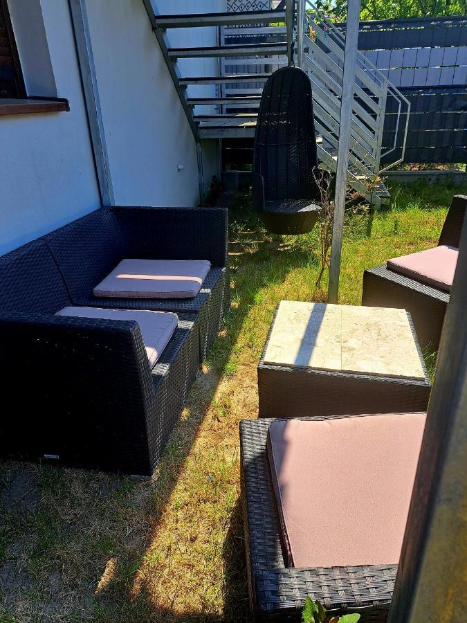 Maly Apartamencik Teo Rewal Exterior foto